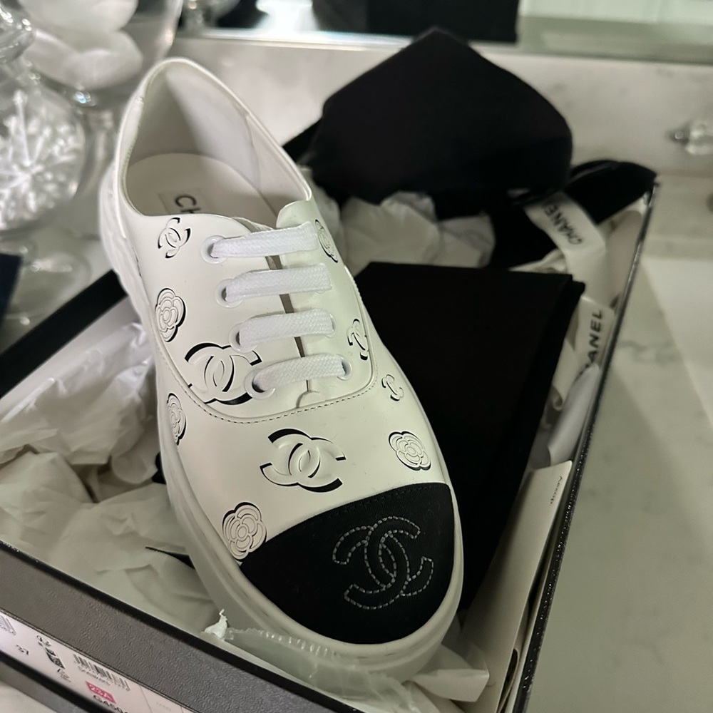 CHANEL Women's White and Black Logo Sneakers